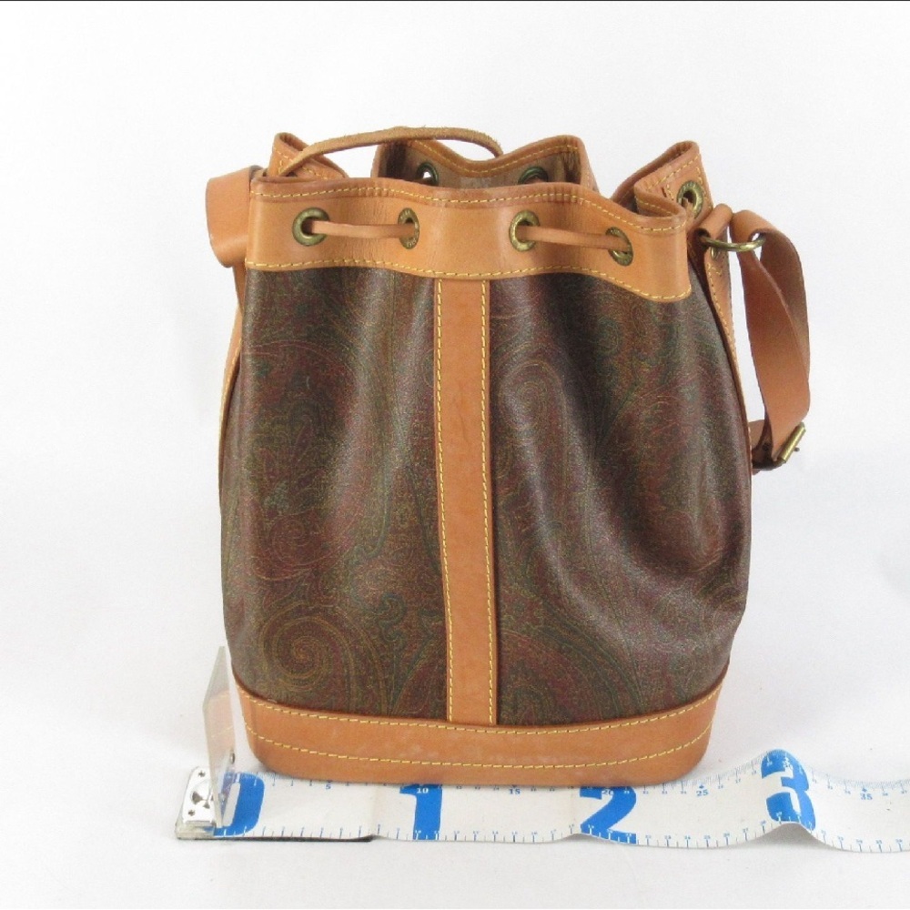 Unlisted bags  for live show - Picture 8 of 10